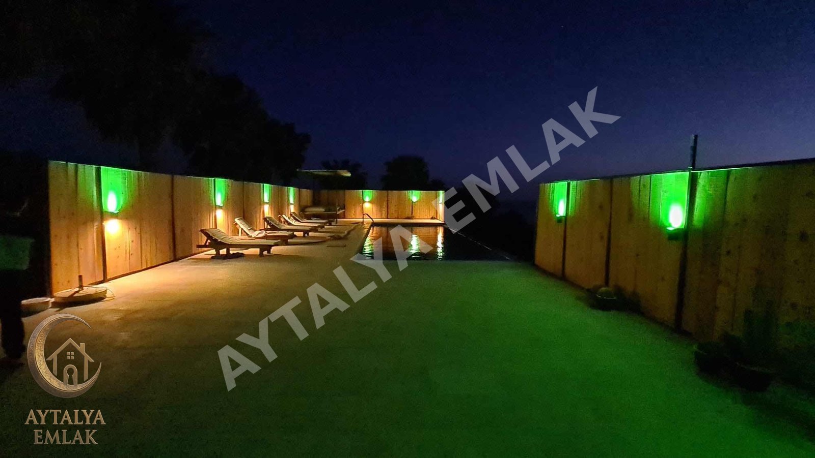 Kaş | Gelemişte Deniz Manzaralı | 7+1 Lüks Villa + Havuz |